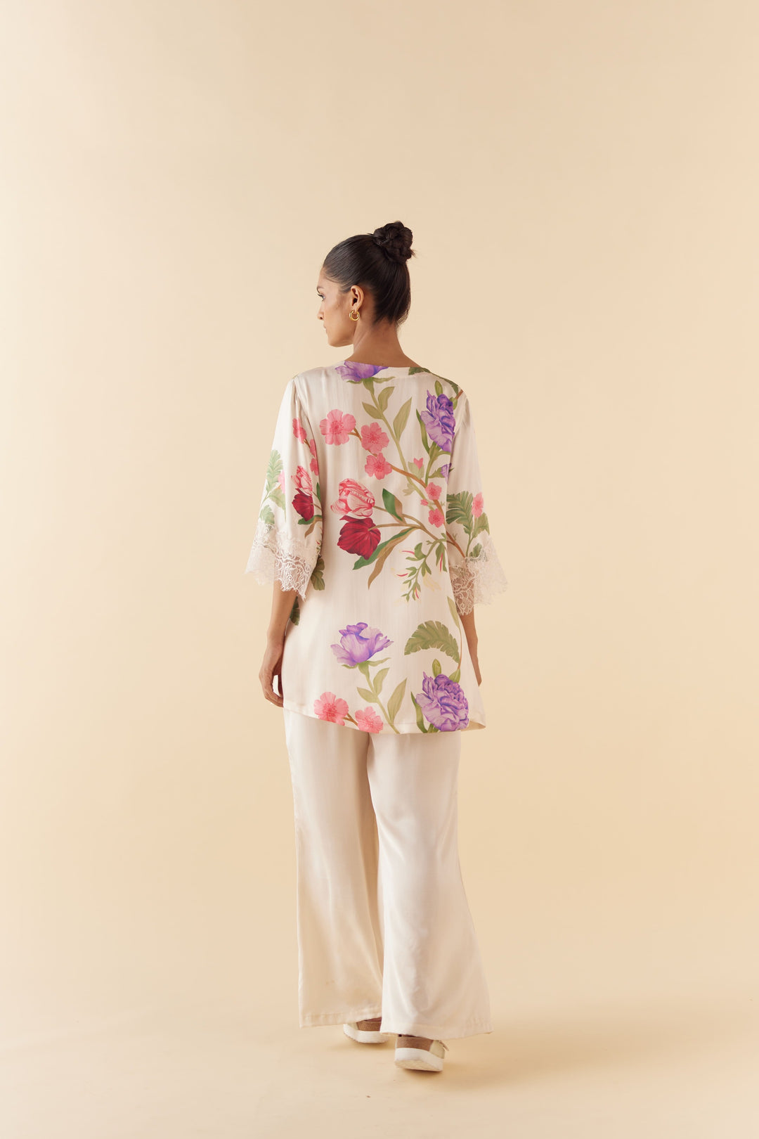 Floral Dream Short Silk Robe